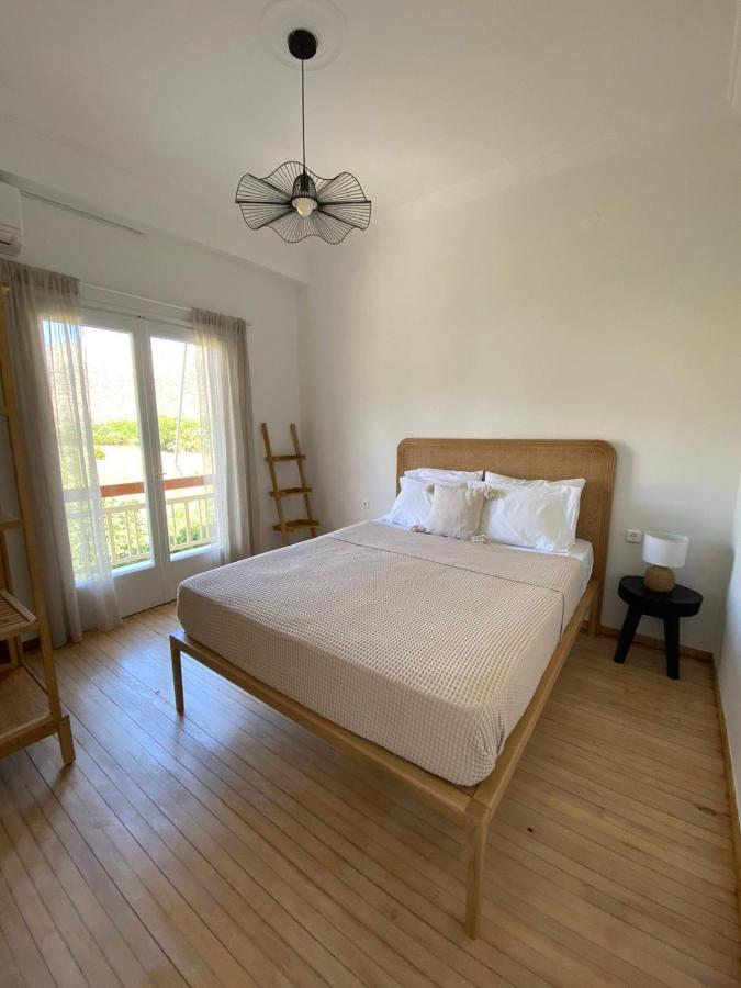 Thassa Beach Apartment No1 Leonídion Exterior foto
